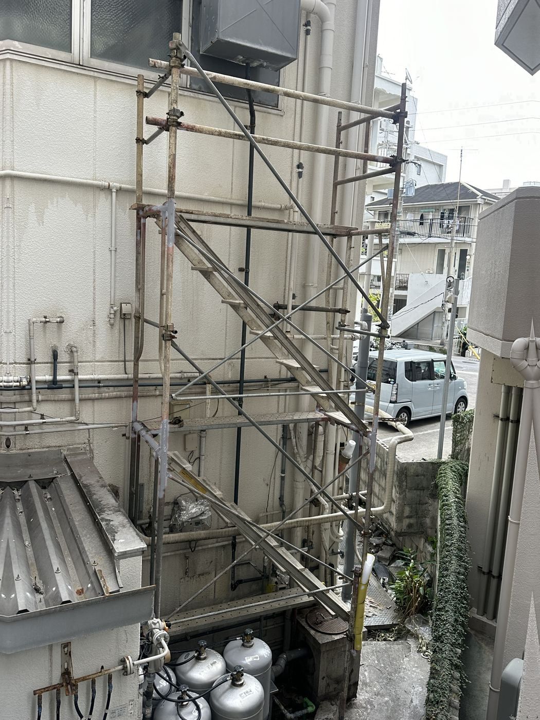 部分足場の施工写真